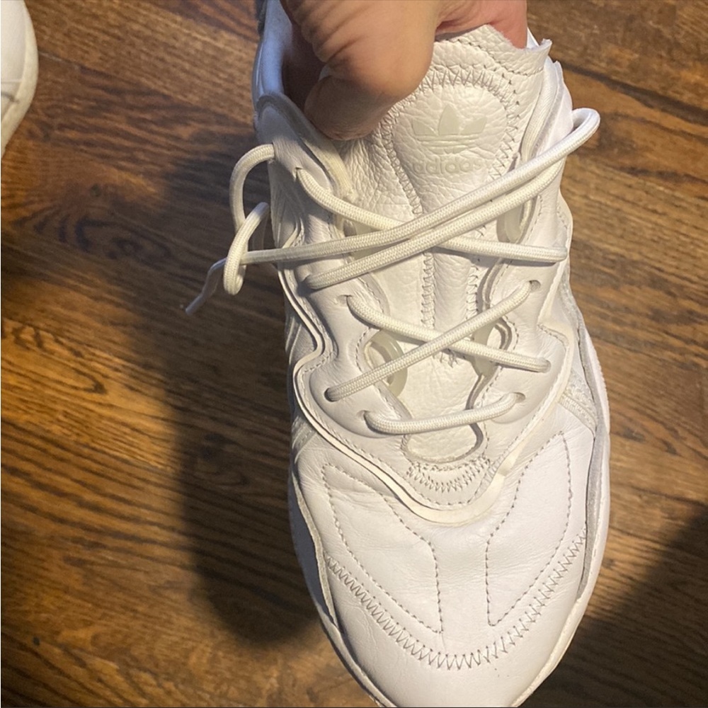 Adidas ozwegoo Letaher white